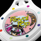 Détail lunette Royal Pop Huit Blanc — huit vis hexagonales multicolores en ordre aléatoire, lunette blanche, inscription Royal Pop