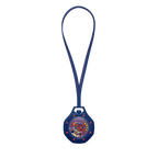 Royal Pop Orenji Hachi vue arrière — fond saphir transparent, mouvement Sistem51 remontage manuel décoré Pop Art, vis orange, cordon bleu marine surpiqûres orange